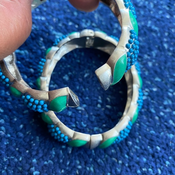 Set of two magnetic enamel bangles - Picture 4 of 6